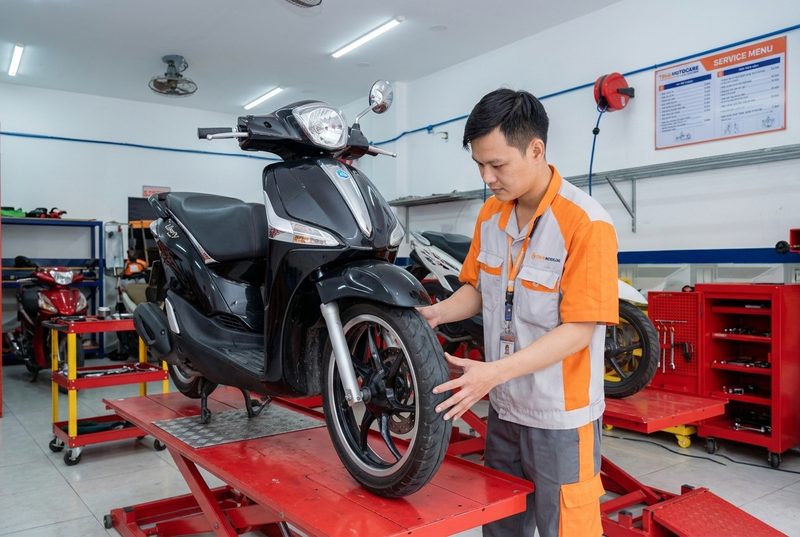 Nguyên nhân nổ lốp xe máy, lốp bị phồng và cách xử lý khẩn cấp